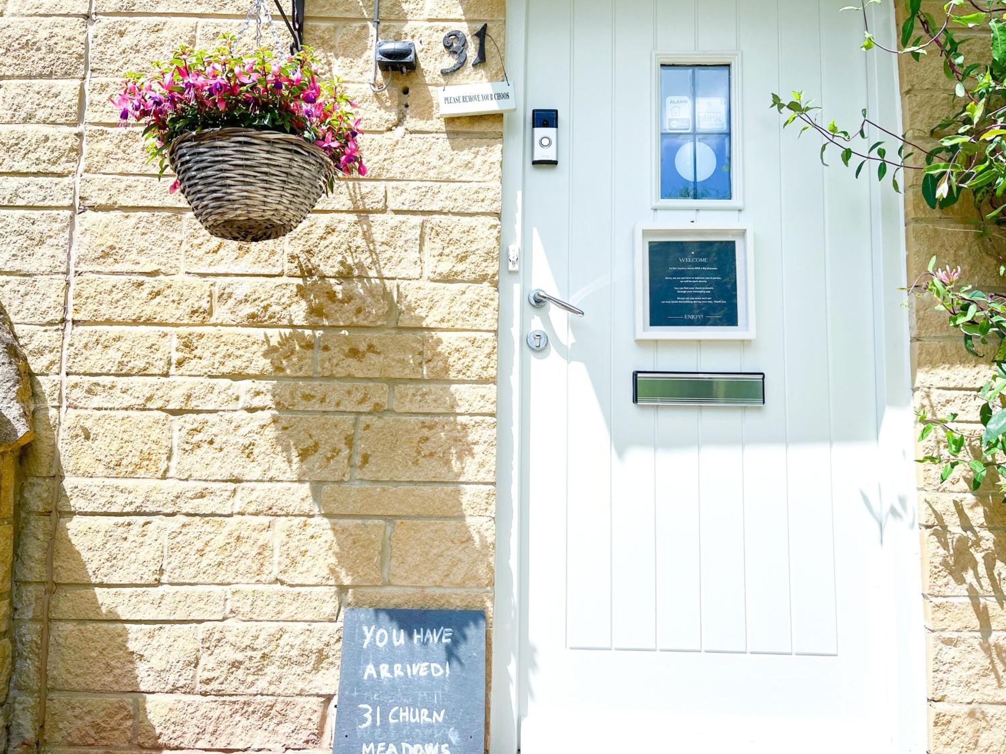 Cotswold Dream Getaways Bed & Breakfast Cirencester Exterior photo